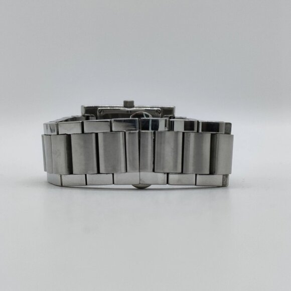 Authentic Gucci Watch 7700L 24mm Women's Whites X Silver mn156-111825 - Picture 3 of 9